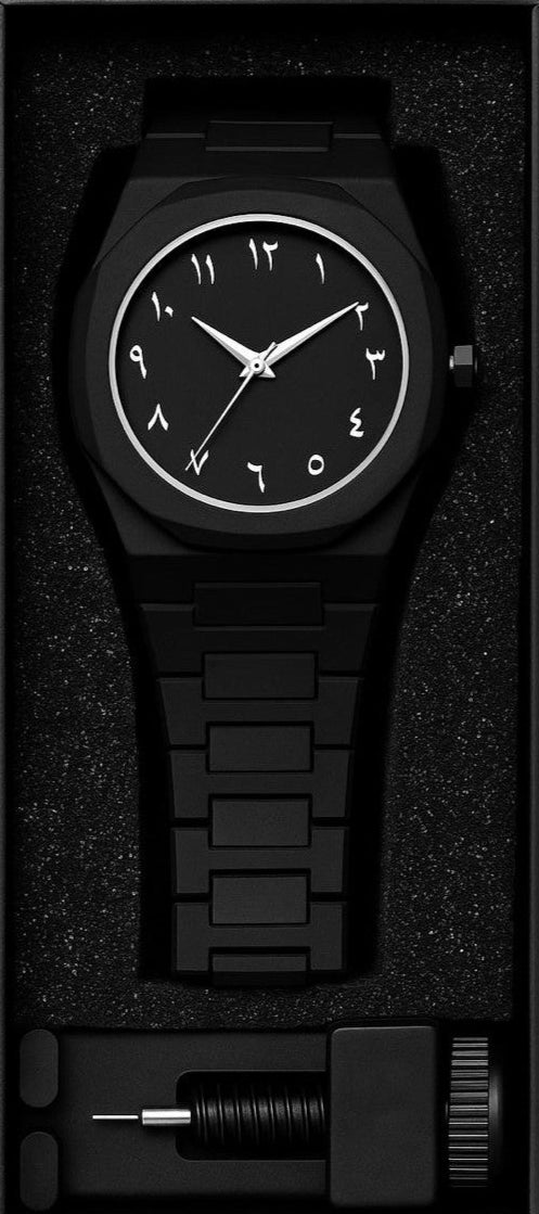 “AURA Black Quartz Watch – Arabic Numerals, Stainless Steel Strap, Water Resistant”